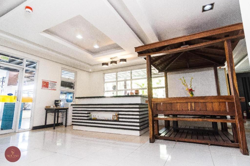 Quezon Premier Hotel - Candelaria Candelaria  Extérieur photo
